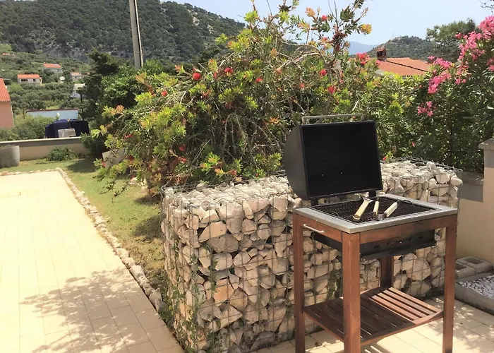 Summer Escape In Barbat Mit Garten Und Aussicht By Interhome Barbat na Rabu
