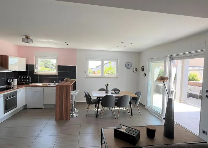 Summer Escape In Barbat Mit Garten Und Aussicht By Interhome *