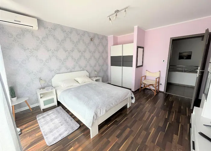 Summer Escape In Barbat Mit Garten Und Aussicht By Interhome Holiday home Barbat na Rabu