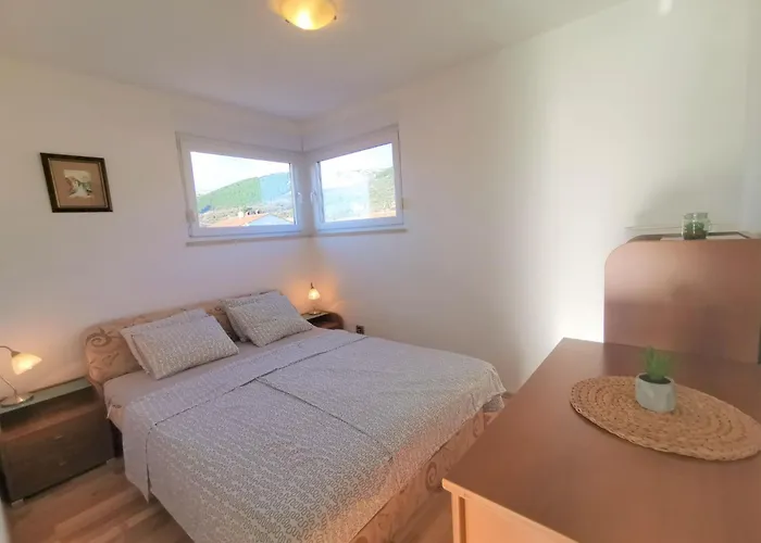 Ferienhaus Summer Escape In Barbat Mit Garten Und Aussicht By Interhome