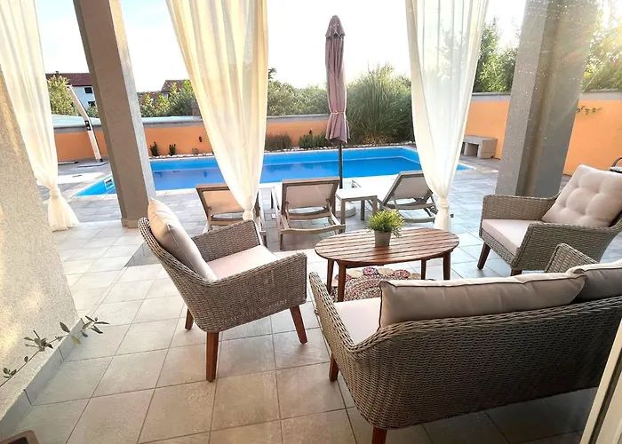 Summer Escape In Barbat Mit Garten Und Aussicht By Interhome