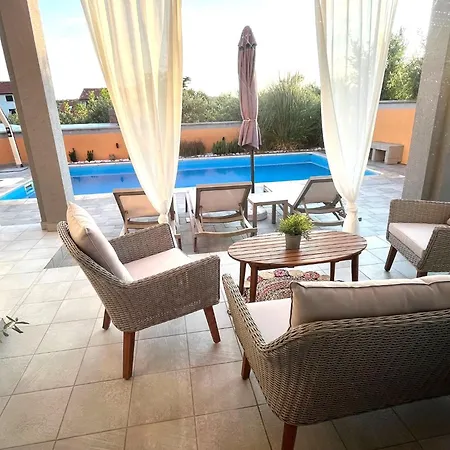Summer Escape In Barbat Mit Garten Und Aussicht By Interhome